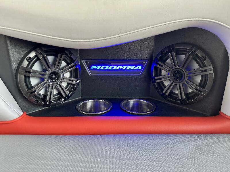 22' 2016 Moomba Craz