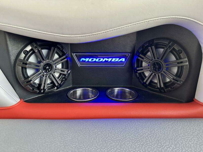 22ft Moomba Yacht For Sale