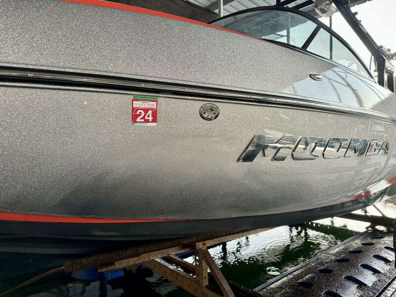22ft Moomba Yacht For Sale