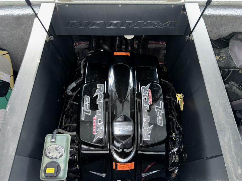 22' 2016 Moomba Craz