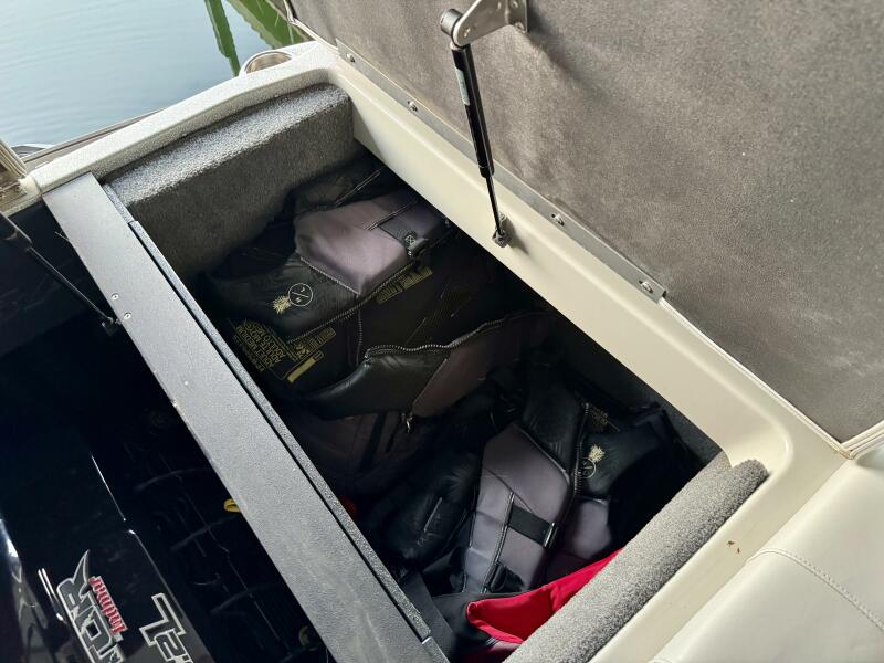 22' 2016 Moomba Craz