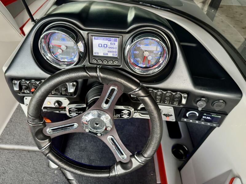 22' 2016 Moomba Craz