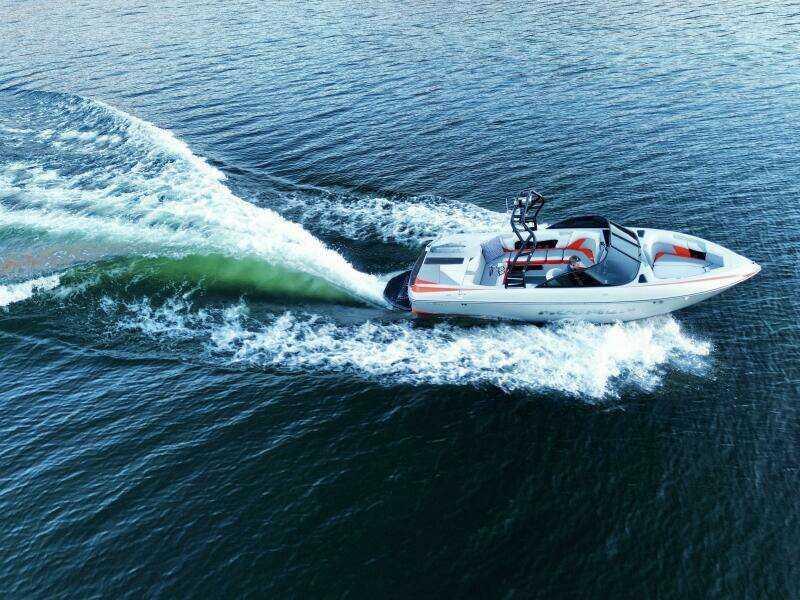 22ft Moomba Yacht For Sale