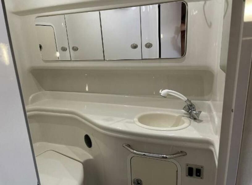 32' 2006 Sea Ray 320 Sundancer