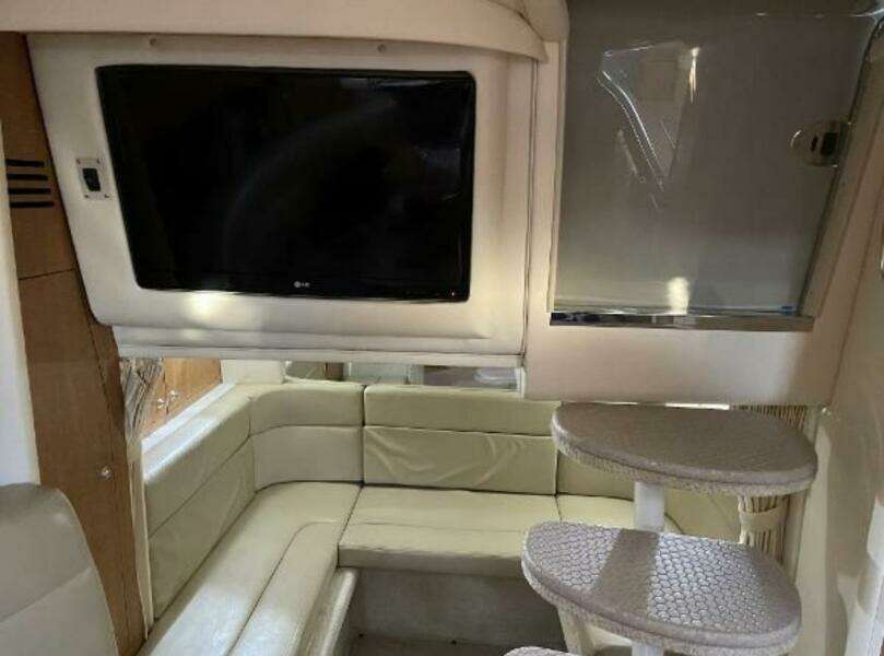 32ft Sea Ray Yacht For Sale