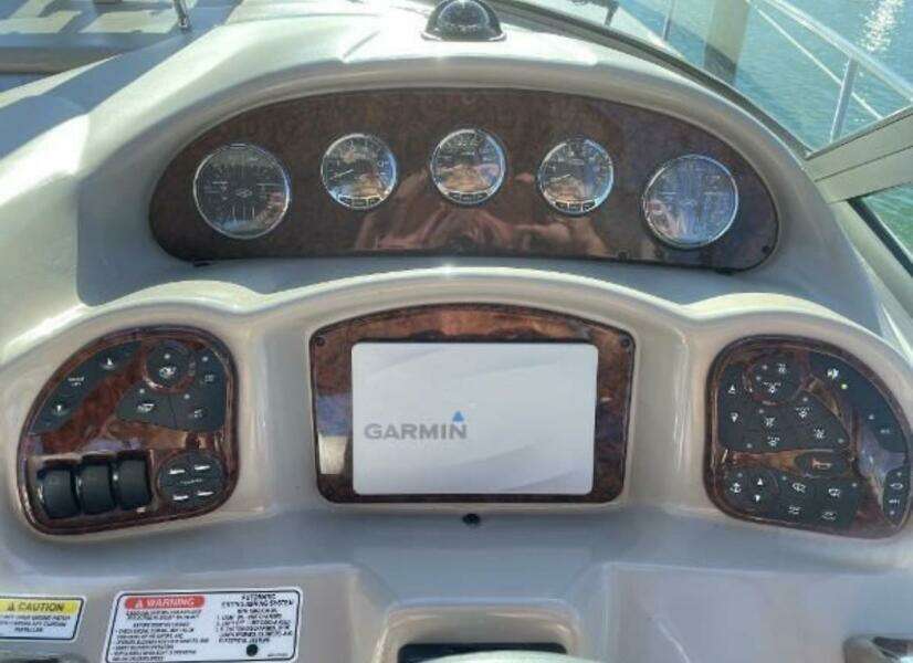 32ft Sea Ray Yacht For Sale