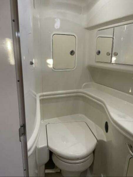 32ft Sea Ray Yacht For Sale