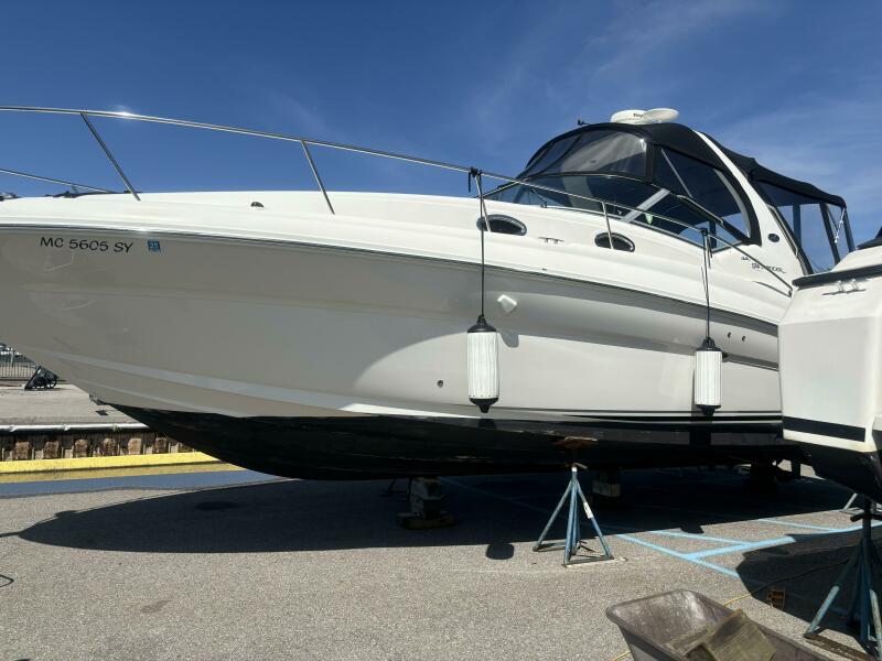 32' 2006 Sea Ray 320 Sundancer