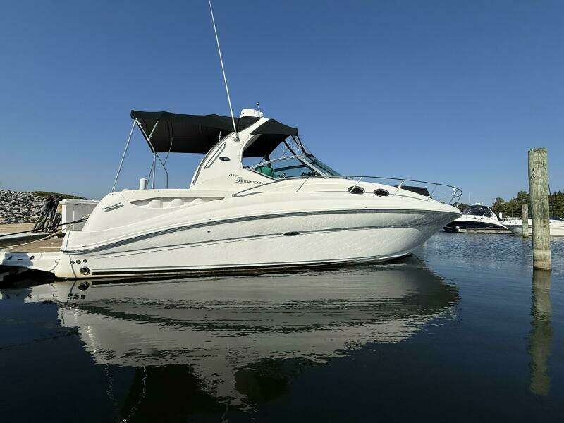 32ft Sea Ray Yacht For Sale