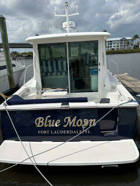 33ft Back Cove Yacht For Sale