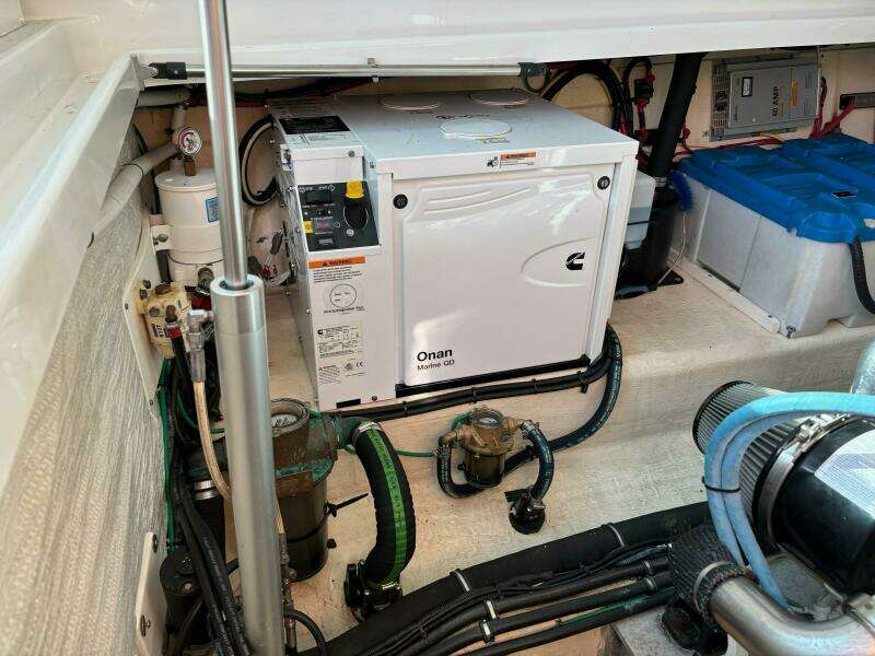 33ft Back Cove Yacht For Sale