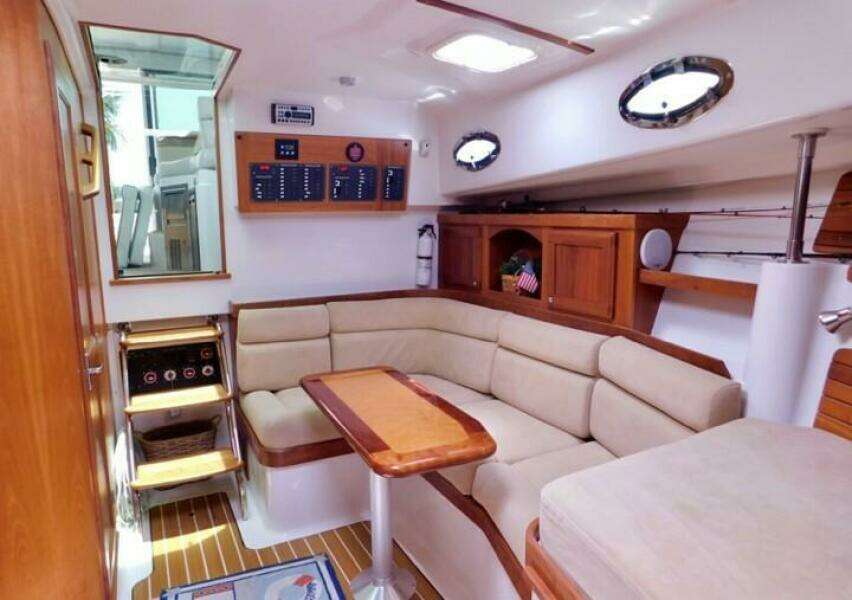 33ft Back Cove Yacht For Sale