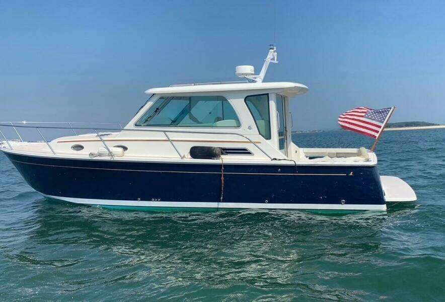 33ft Back Cove Yacht For Sale