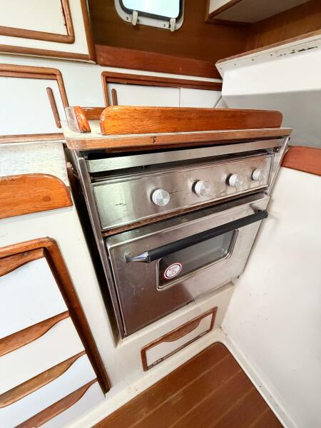 43' 1989 Irwin 43 Mark III