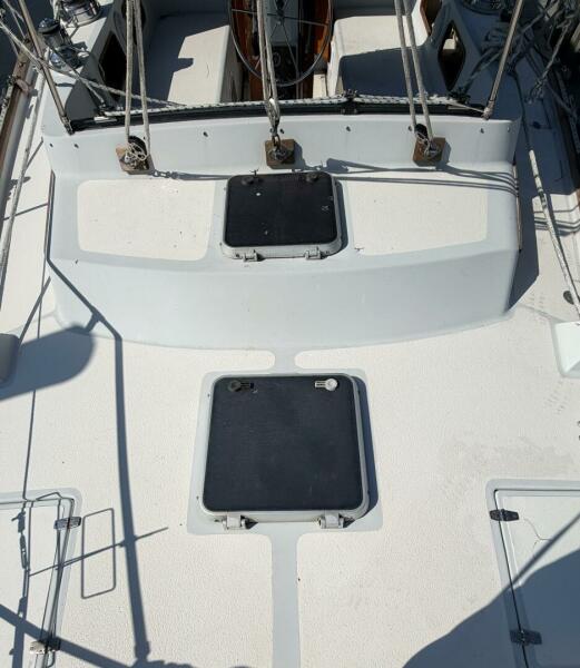 43' 1989 Irwin 43 Mark III