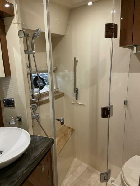 50' 2016 Sea Ray 510 FLY