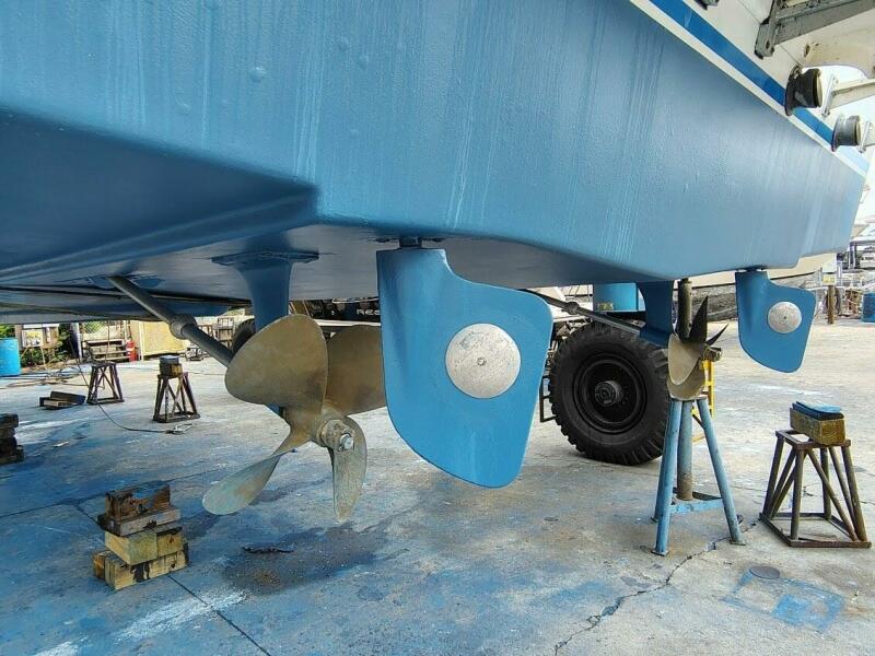 58' 2006 Gibson 5500 Series