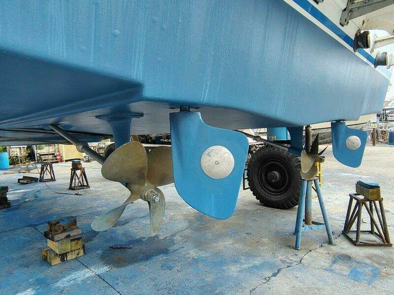 58ft Gibson Yacht For Sale