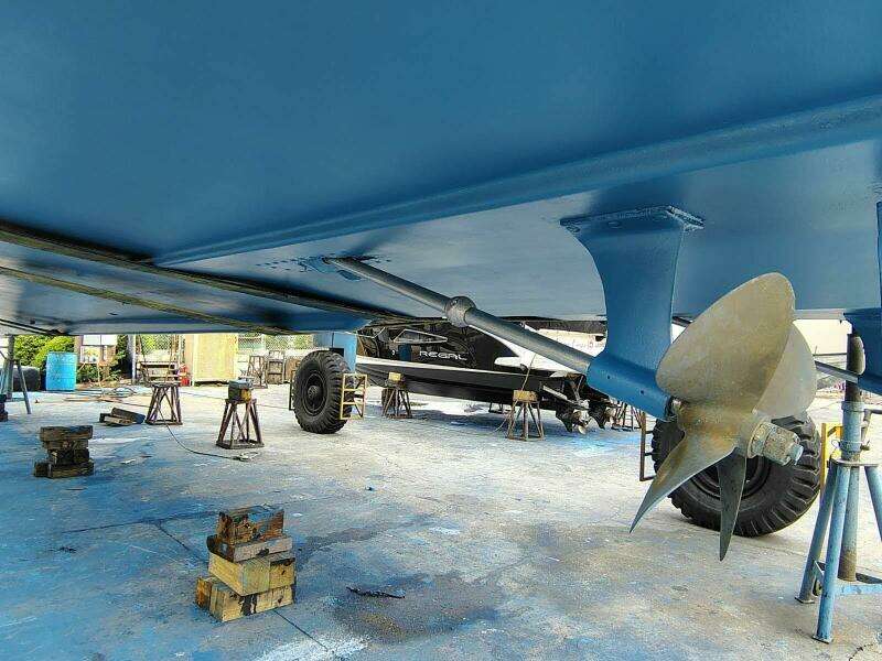 58ft Gibson Yacht For Sale