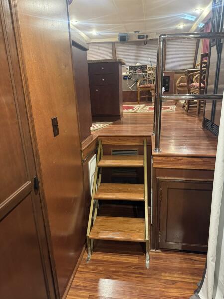 58' 2006 Gibson 5500 Series