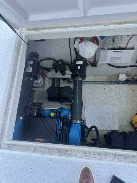 58ft Gibson Yacht For Sale