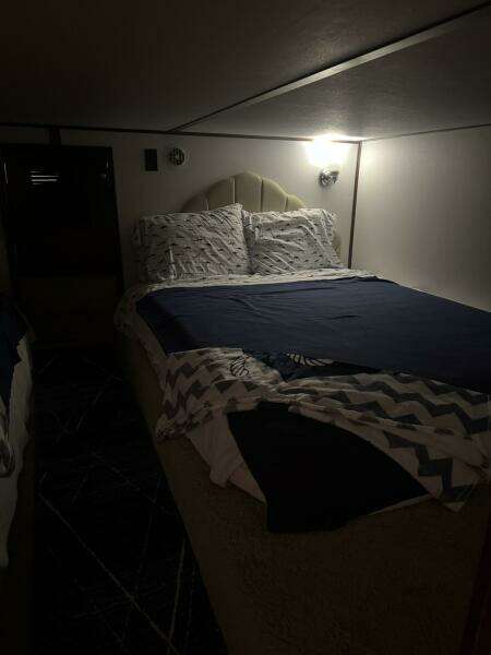 58ft Gibson Yacht For Sale