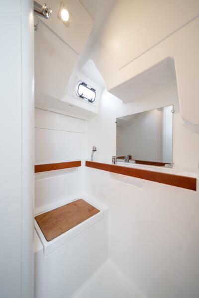 38' 2019 Beneteau Oceanis 38.1