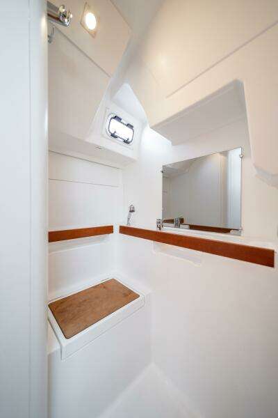 Fine Tuned 38ft Beneteau Yacht For Sale