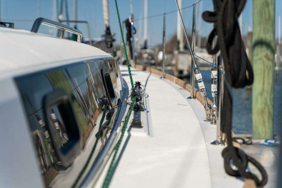 Fine Tuned 38ft Beneteau Yacht For Sale