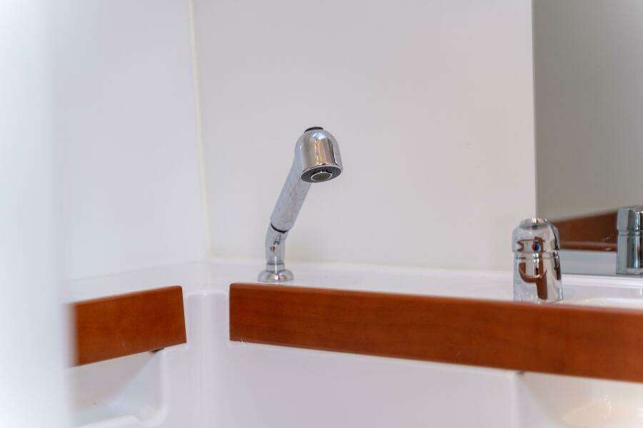 Fine Tuned 38ft Beneteau Yacht For Sale