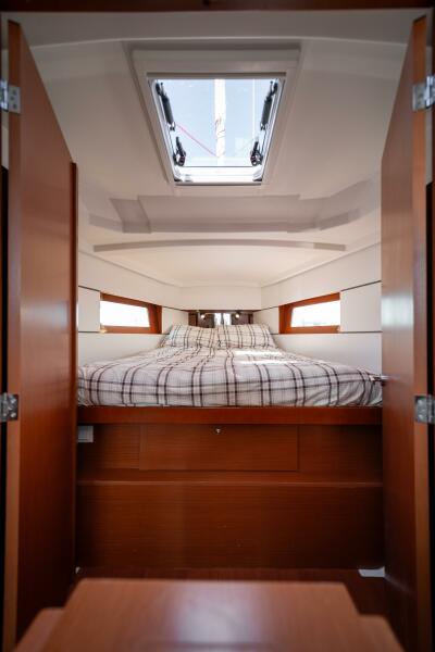 38' 2019 Beneteau Oceanis 38.1