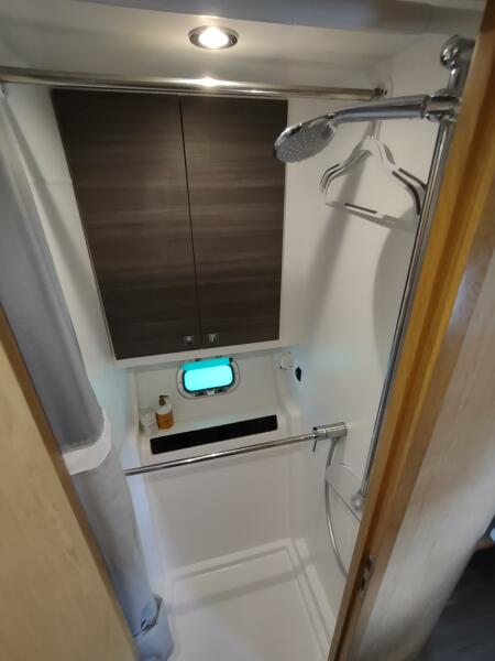 51' 2020 Outremer 51