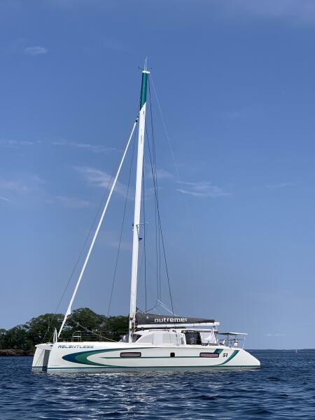 51' 2020 Outremer 51