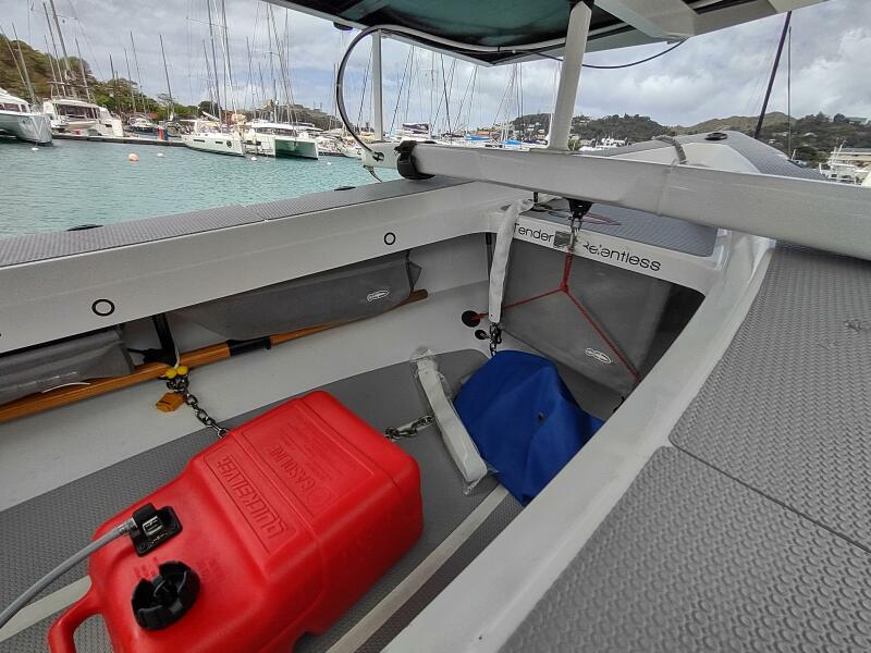 51' 2020 Outremer 51