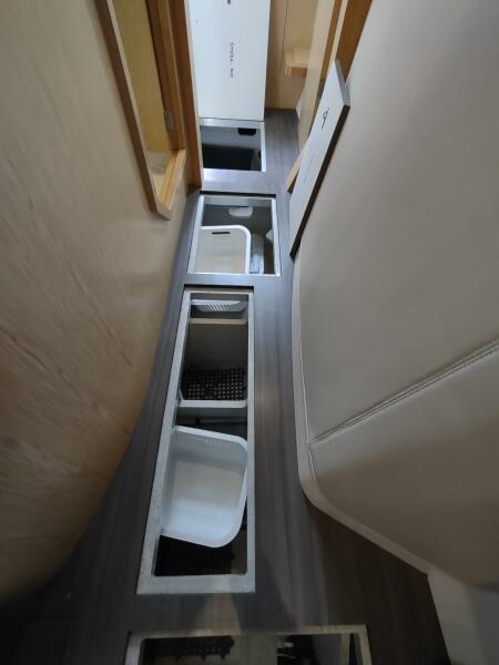 51' 2020 Outremer 51