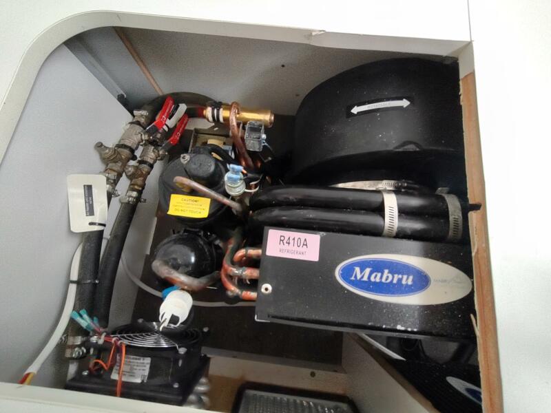 51' 2020 Outremer 51