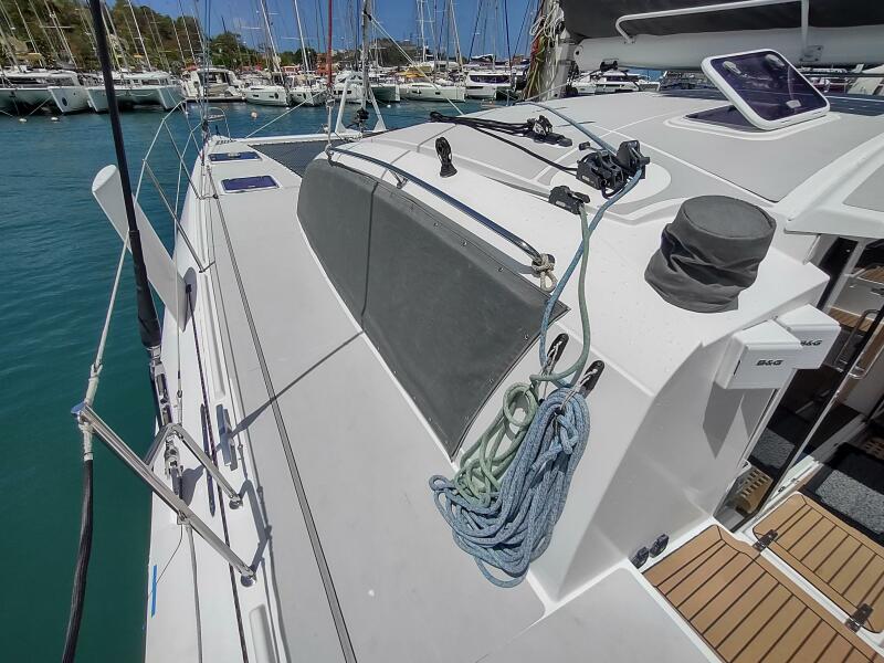 51' 2020 Outremer 51