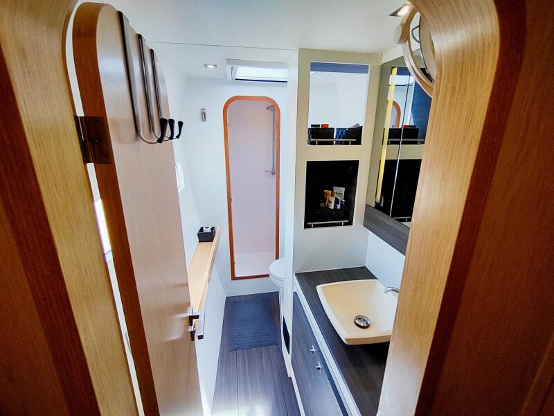 51' 2020 Outremer 51