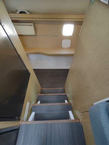 51' 2020 Outremer 51