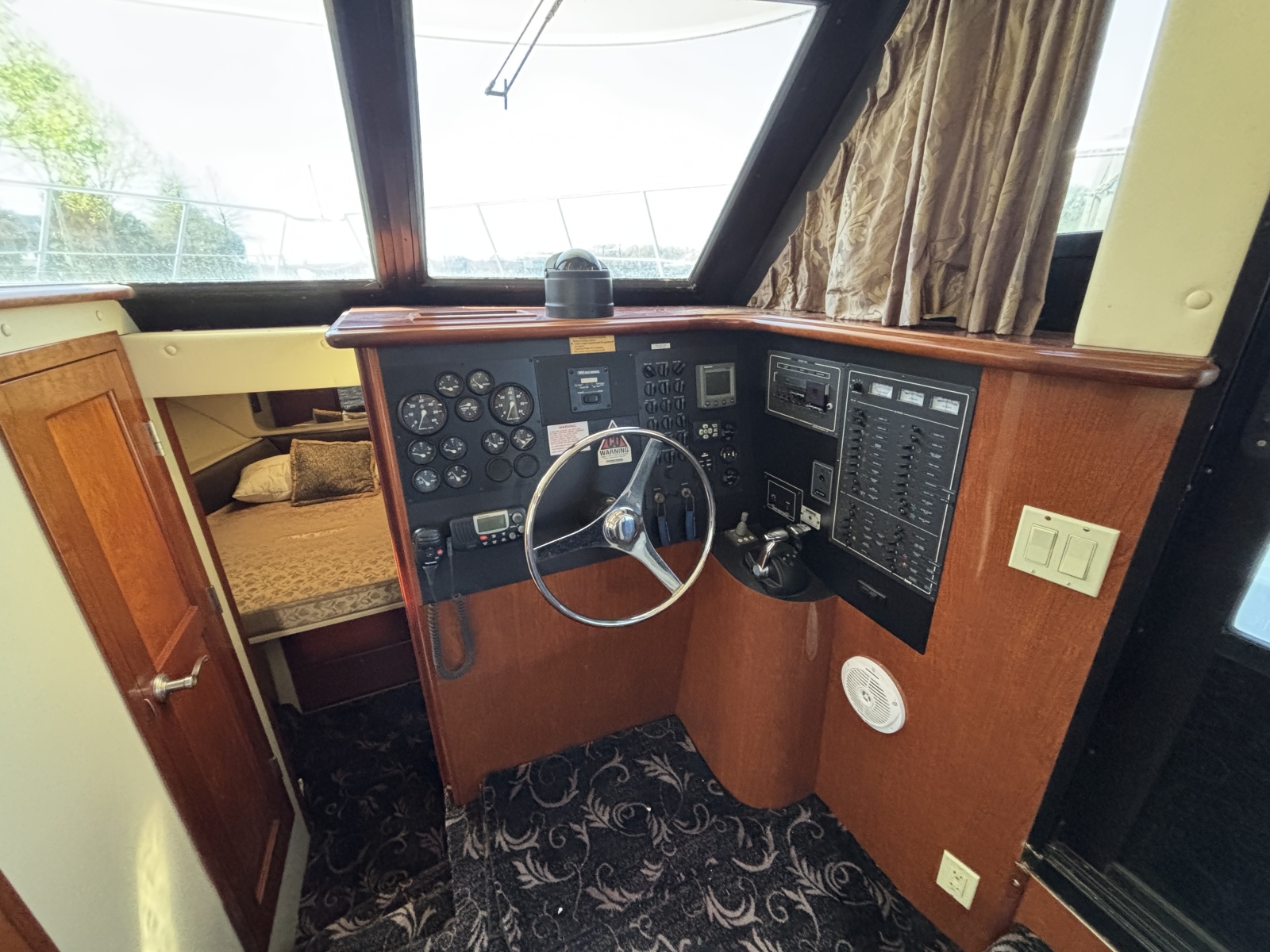 52' 2007 Bluewater 5200