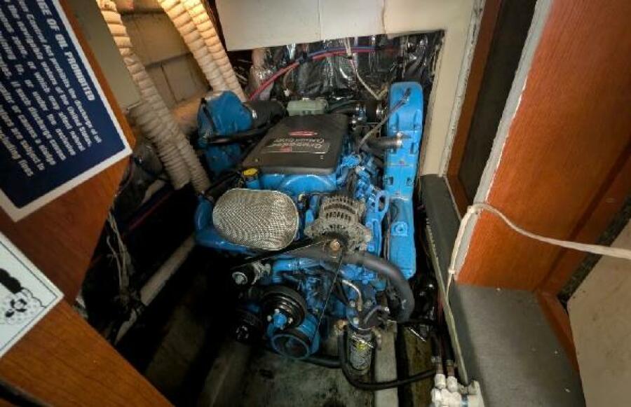 52' 2007 Bluewater 5200