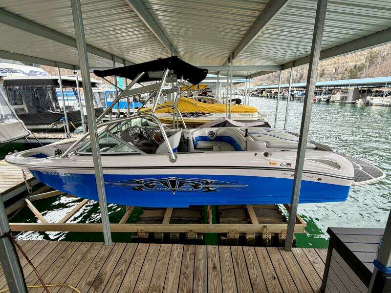 21ft Correct Craft Yacht For Sale