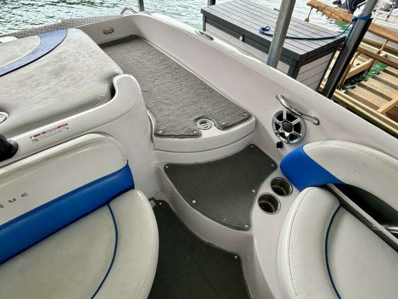 21ft Correct Craft Yacht For Sale