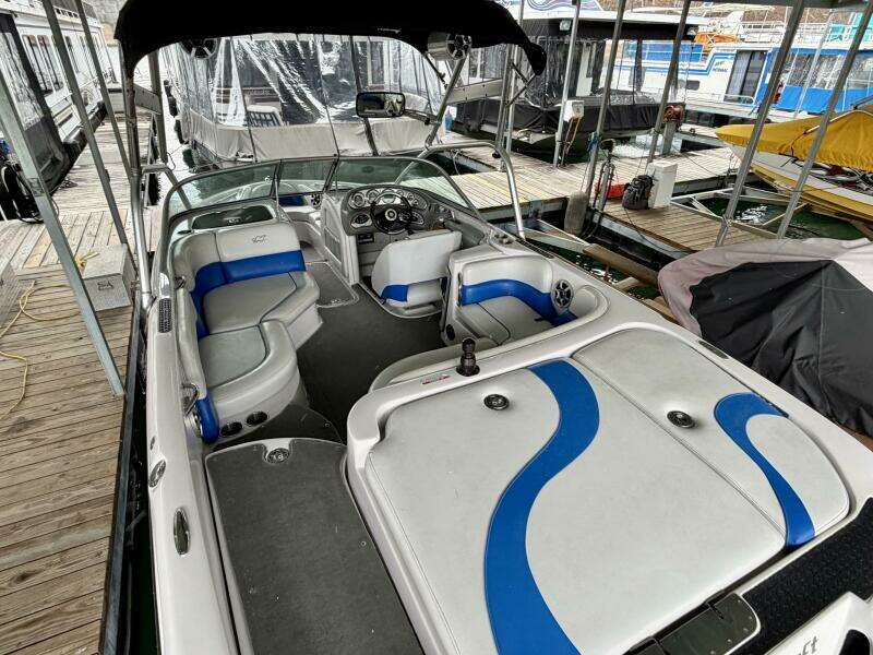 21ft Correct Craft Yacht For Sale