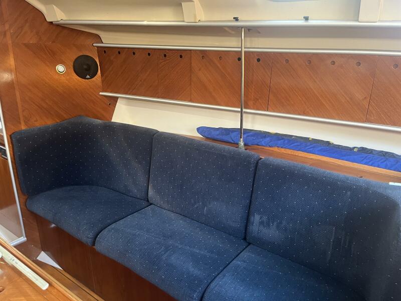41' 1990 Beneteau 