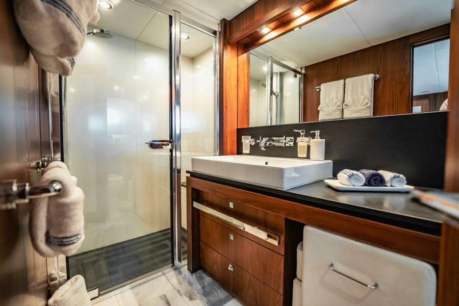 112' 2011 Sunseeker 34 Metre Yacht