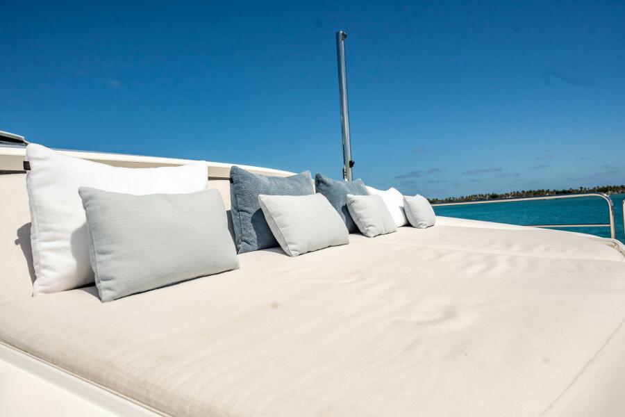 112' 2011 Sunseeker 34 Metre Yacht