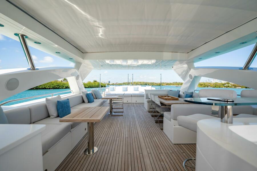 112' 2011 Sunseeker 34 Metre Yacht