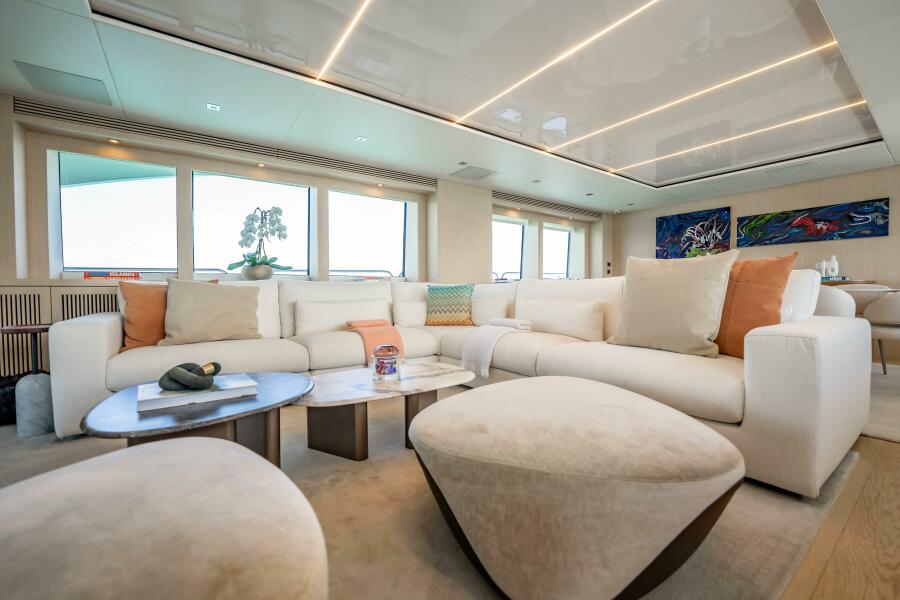 112' 2011 Sunseeker 34 Metre Yacht