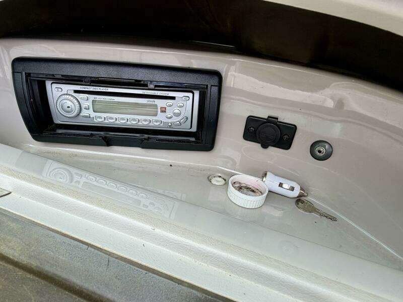 22ft Maxum Yacht For Sale